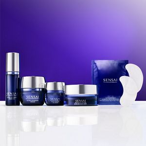 Extra Intensive Cream | Moisturisers | Skincare | SENSAI Italy