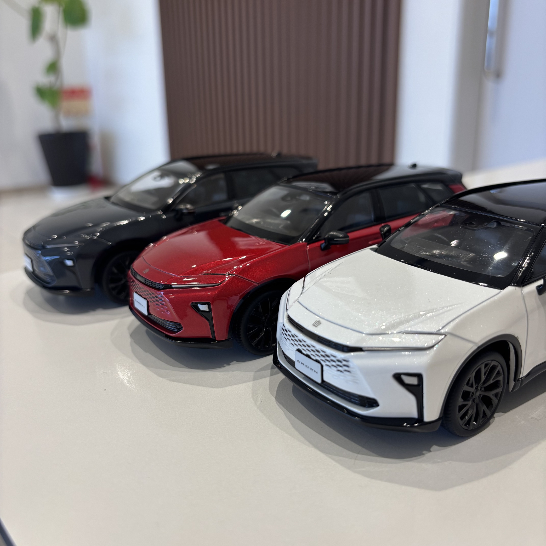 クラウン（エステート）ミニカー、撮ってみました