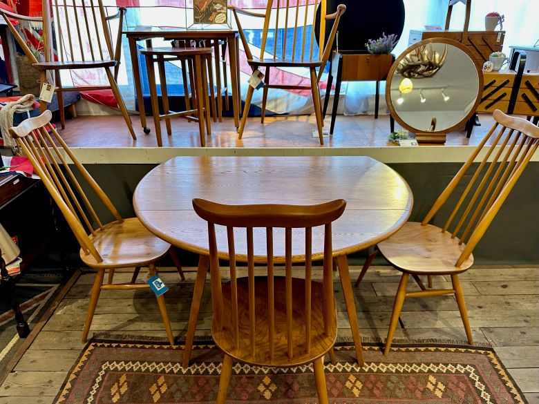 アーコールのドロップリーフテーブル・バタフライテーブル| 【世界基準