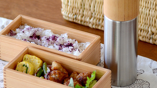 お弁当作りも楽しくなるよ♪木のぬくもりを感じるお弁当箱＆魔法瓶