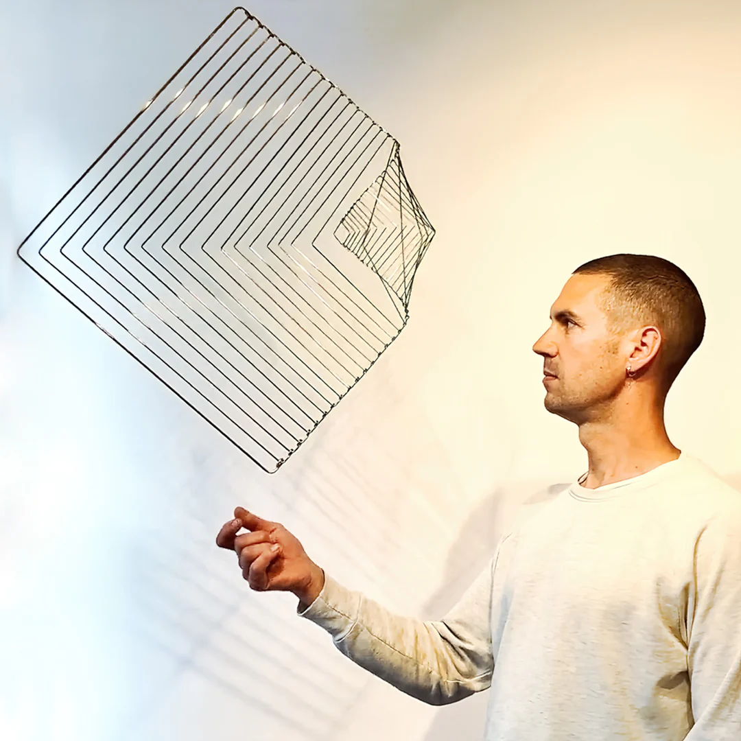 Square Wave | The Mesmerizing Kinetic Spinner | Kinetrika