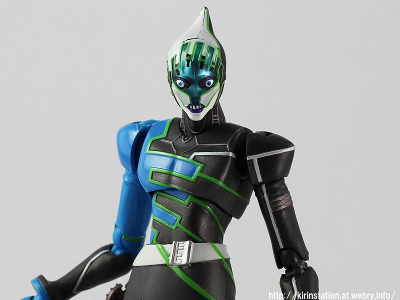 S.H.フィギュアーツ ルナティック レビュー: KirinStation