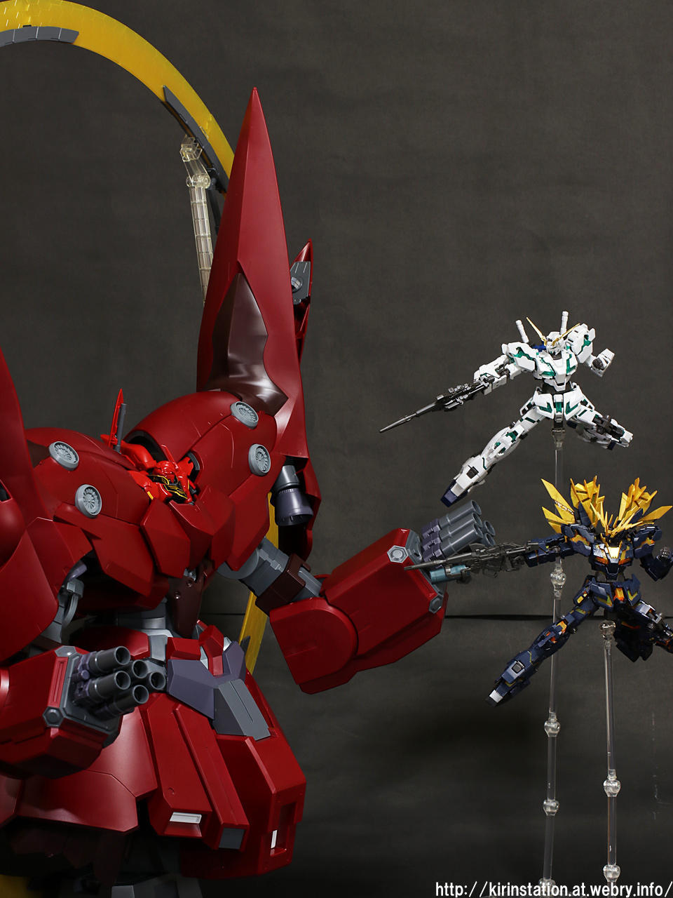 HGUC ネオ・ジオング用 拡張エフェクトユニット “サイコシャード