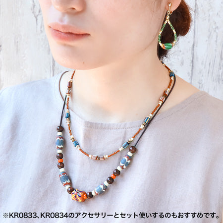 レシピNo.KR0835 アフリカントレードビーズのレザーネックレス2種 – 貴