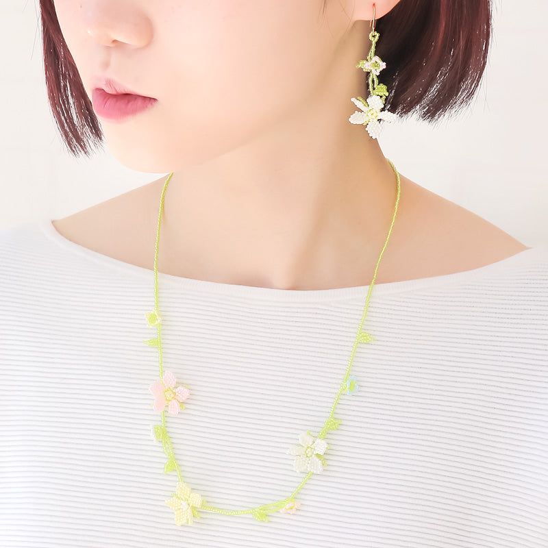 レシピNo.KR1144 ステッチのオヤ風ネック＆ピアス(No.1482) – 貴和