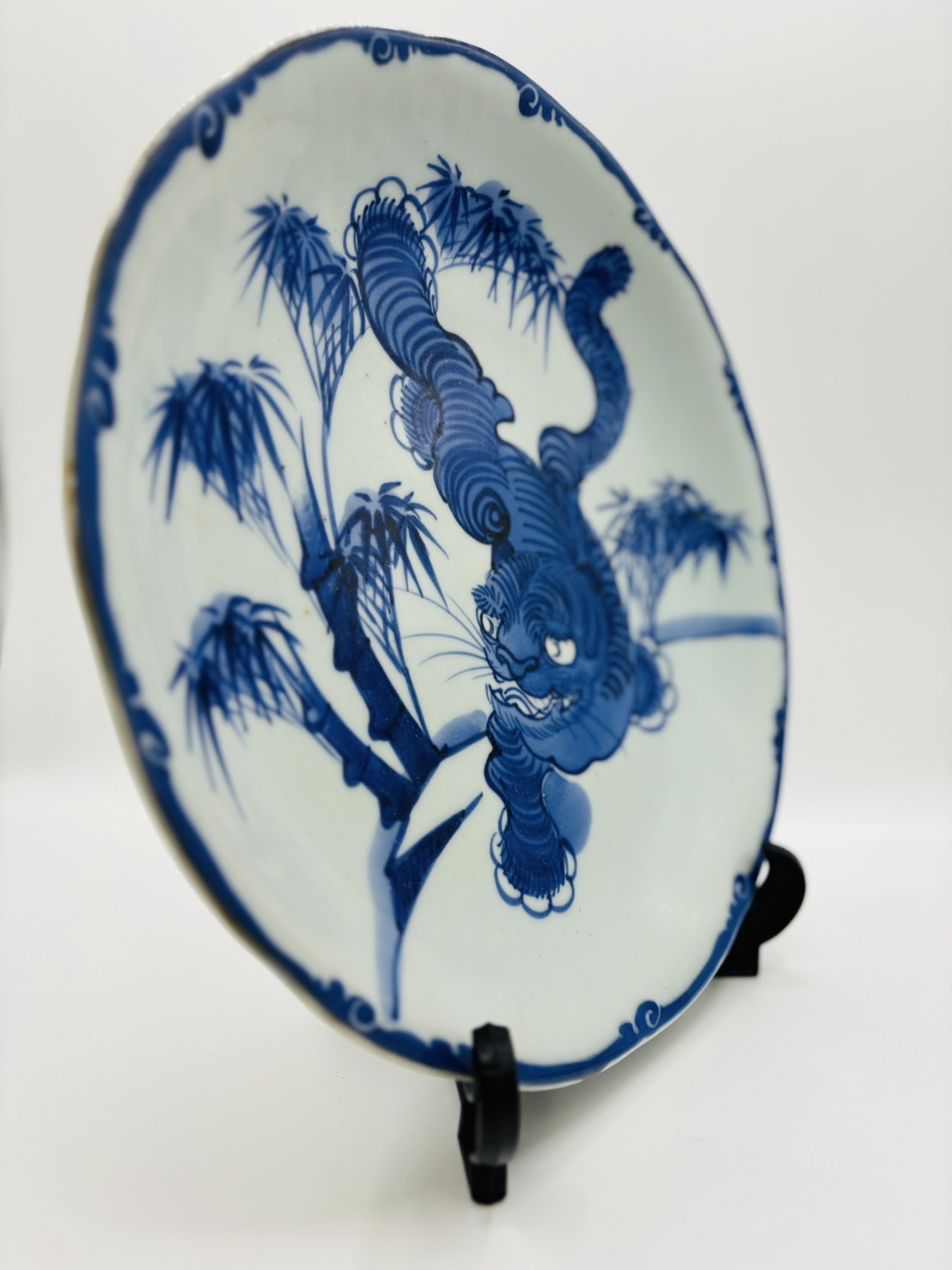 後期伊万里 志田窯大皿 染付竹虎文大皿 - 古美術 美養