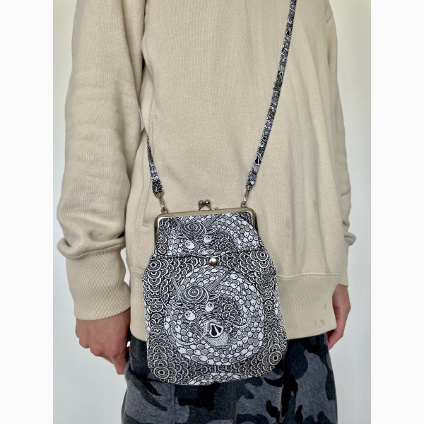 こころ粋 / 龍紋総柄がま口 ショルダーバッグ