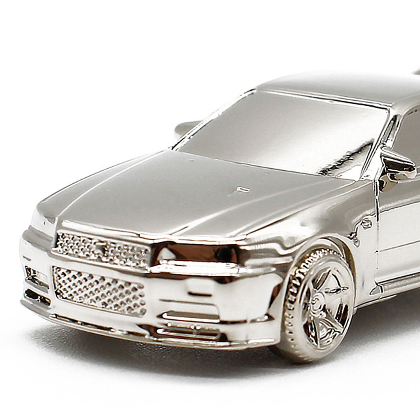 これはリアルだ！「R34 スカイラインGT-R」のメタリックな3Dキーリング