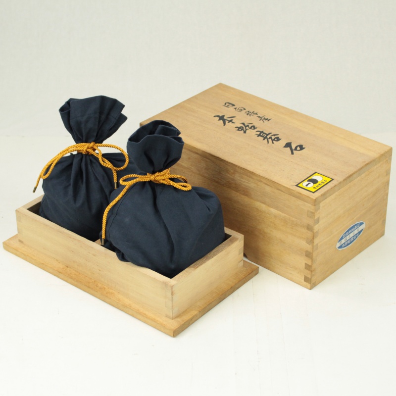 日向特産蛤碁石 34号（9.5mm厚）雪印（中古）