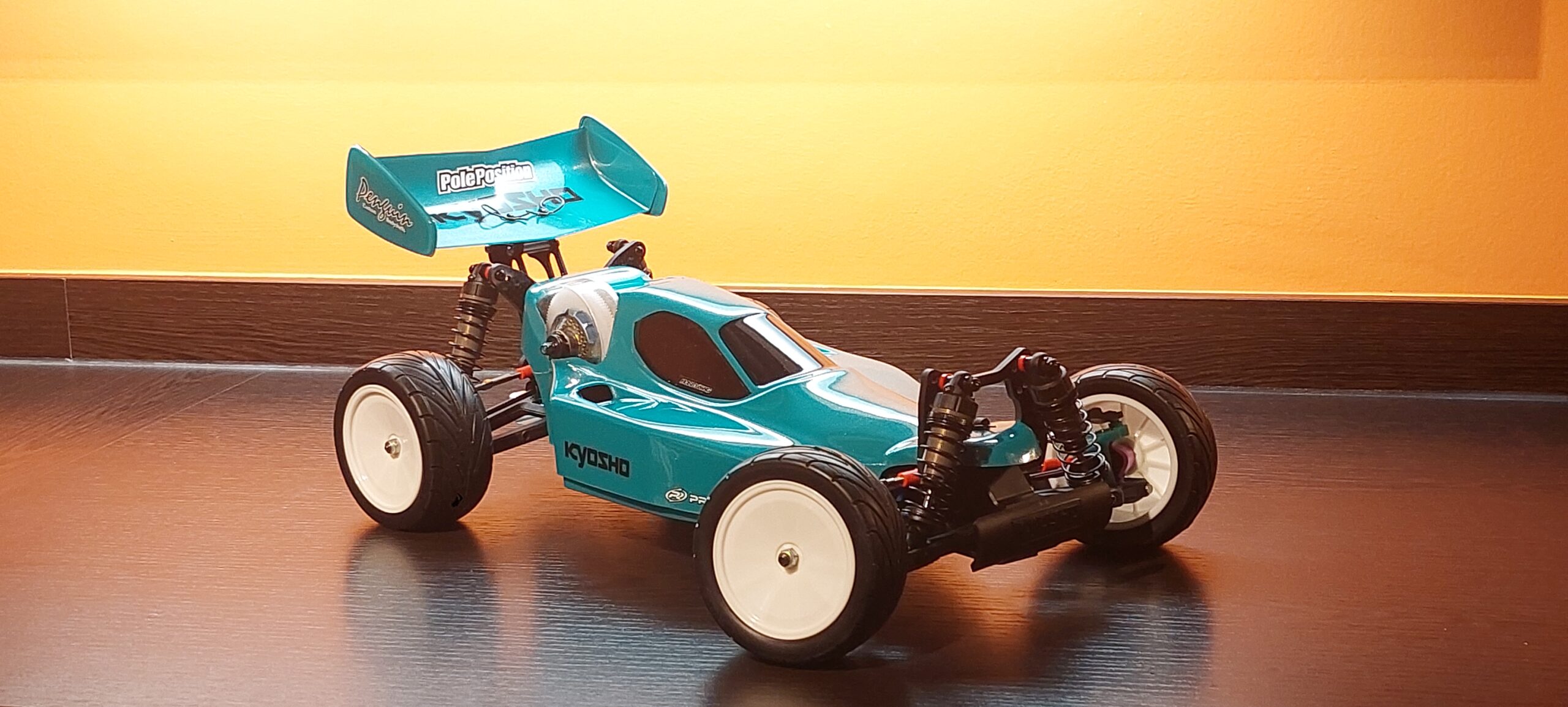 Building my Crazy Kyosho Lazer – Kyosho Lazer ZX