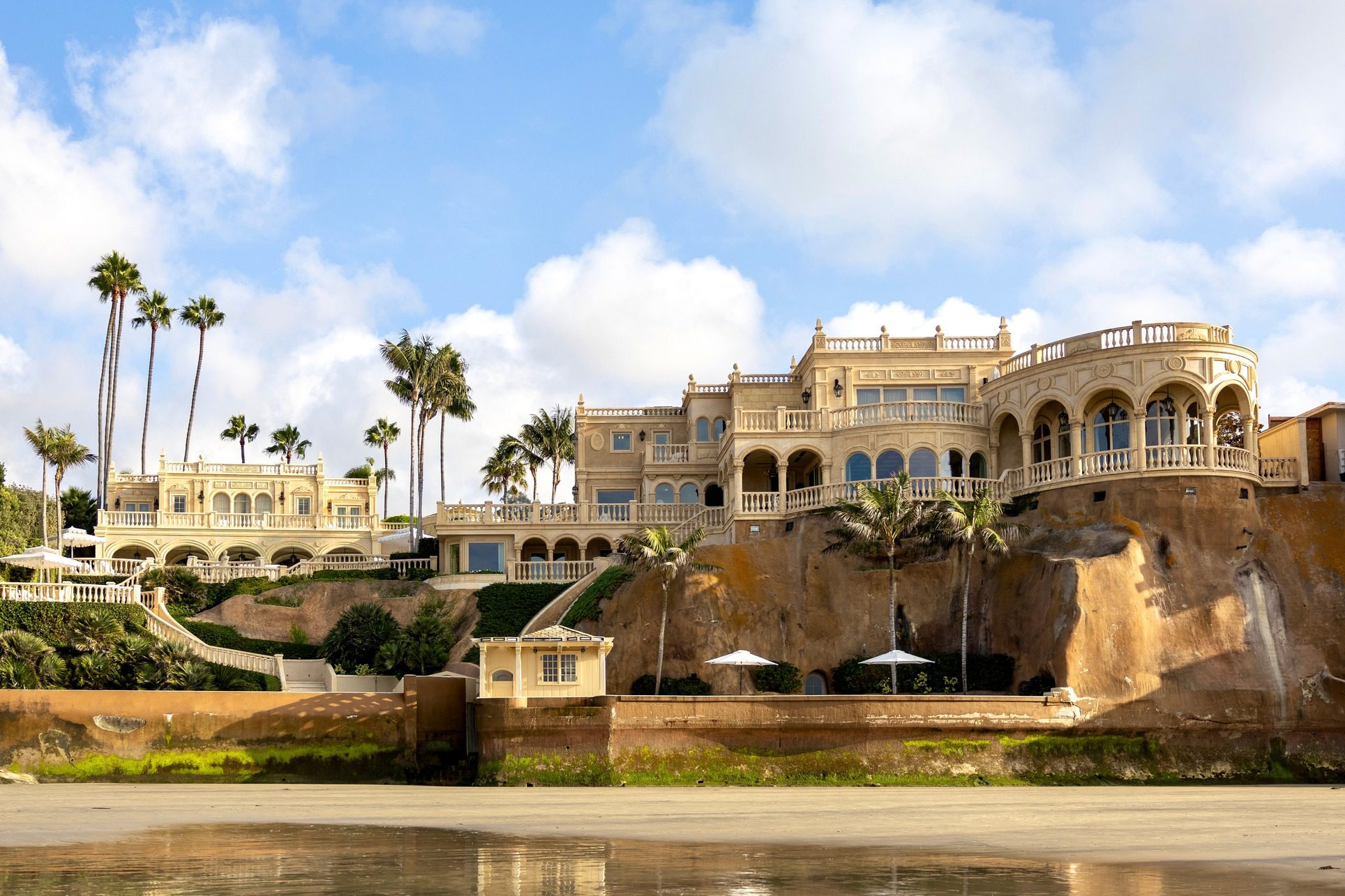 La Jolla's 'Sandcastle' property listed for $108 million
