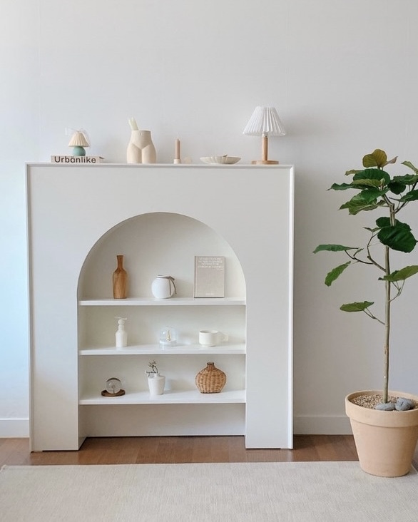 french niche mantelpiece - ホワイトマントルピース リビング収納