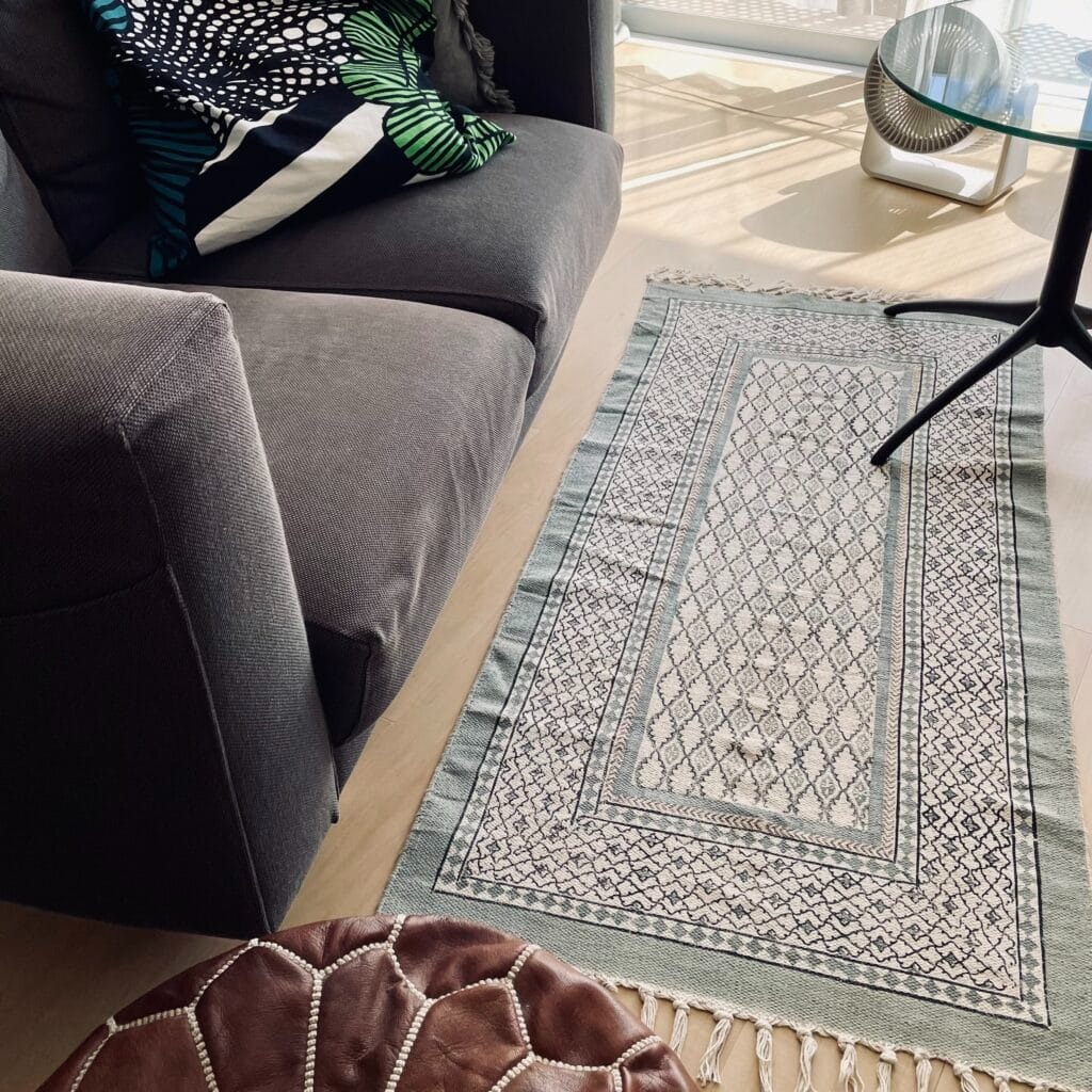 ZARA HOMEでラグを新調！暮らし上手が購入した「コットン ブロック