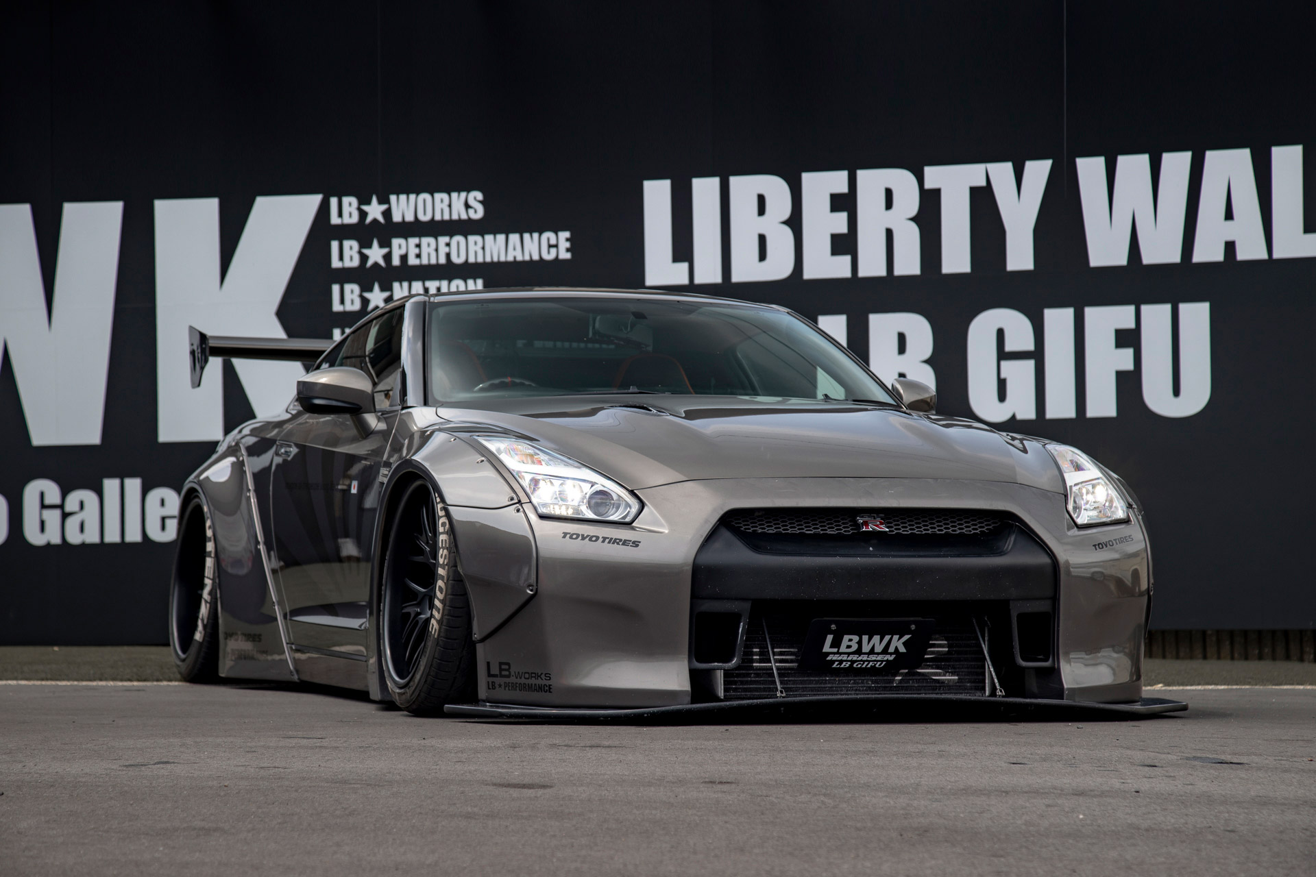 LB-WORKS NISSAN GT-R R35 type 1 - LIBERTY WALK | リバティーウォーク