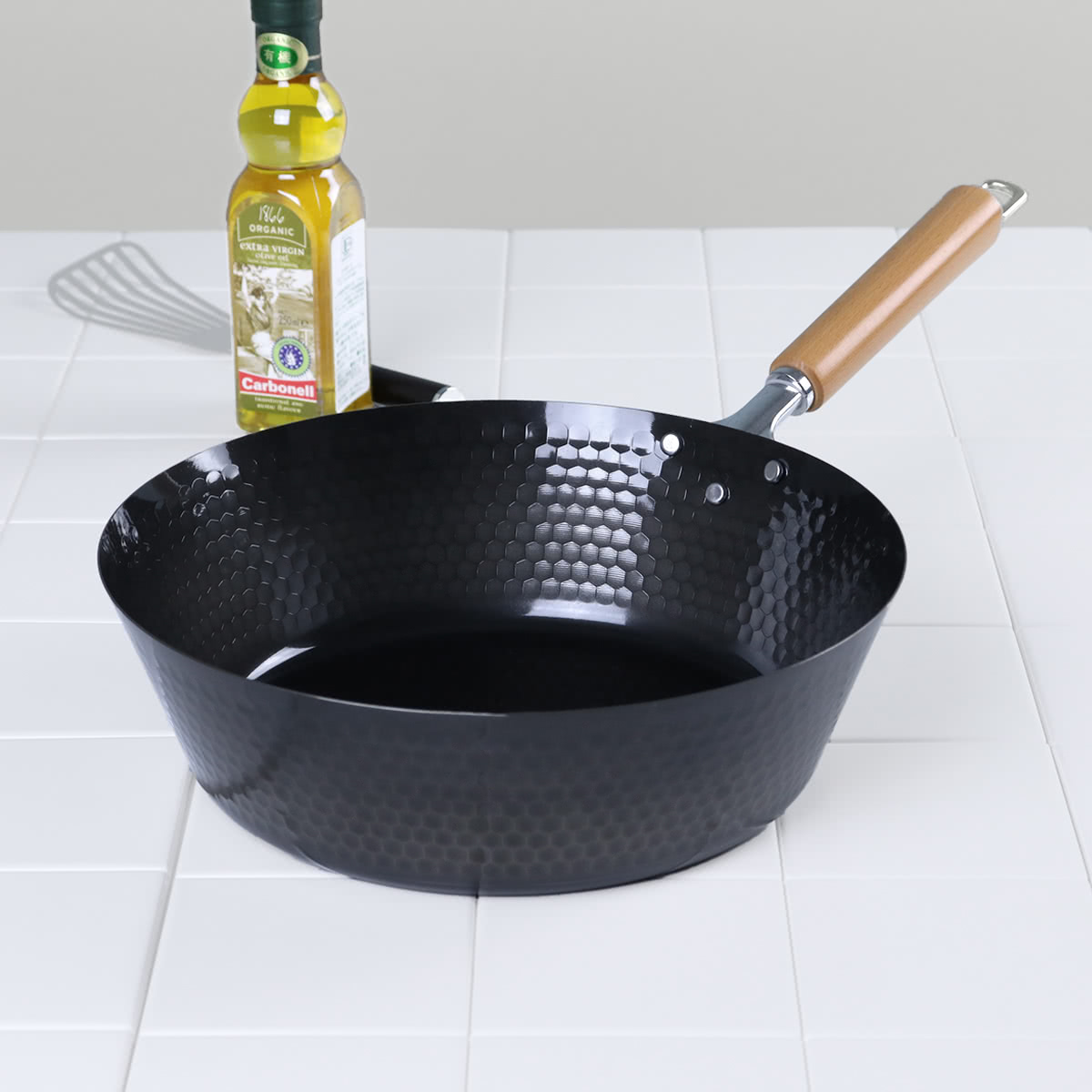 鉄フライパン 28cm IH対応 スゴ軽 槌目鉄深型フライパン 日本製