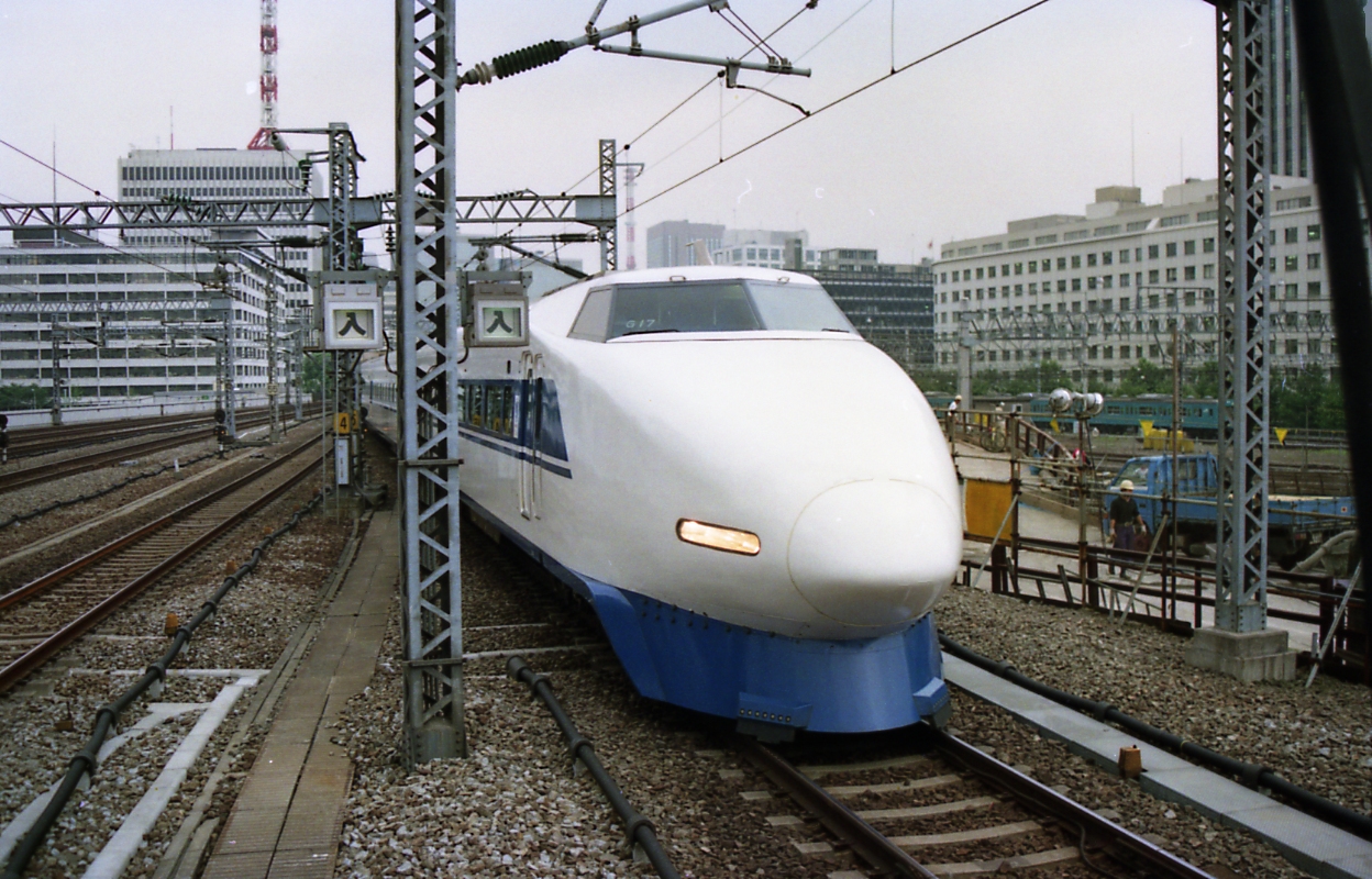 羨望の100系新幹線グリーン個室に乗車 食堂車・カフェテリアもあるよ