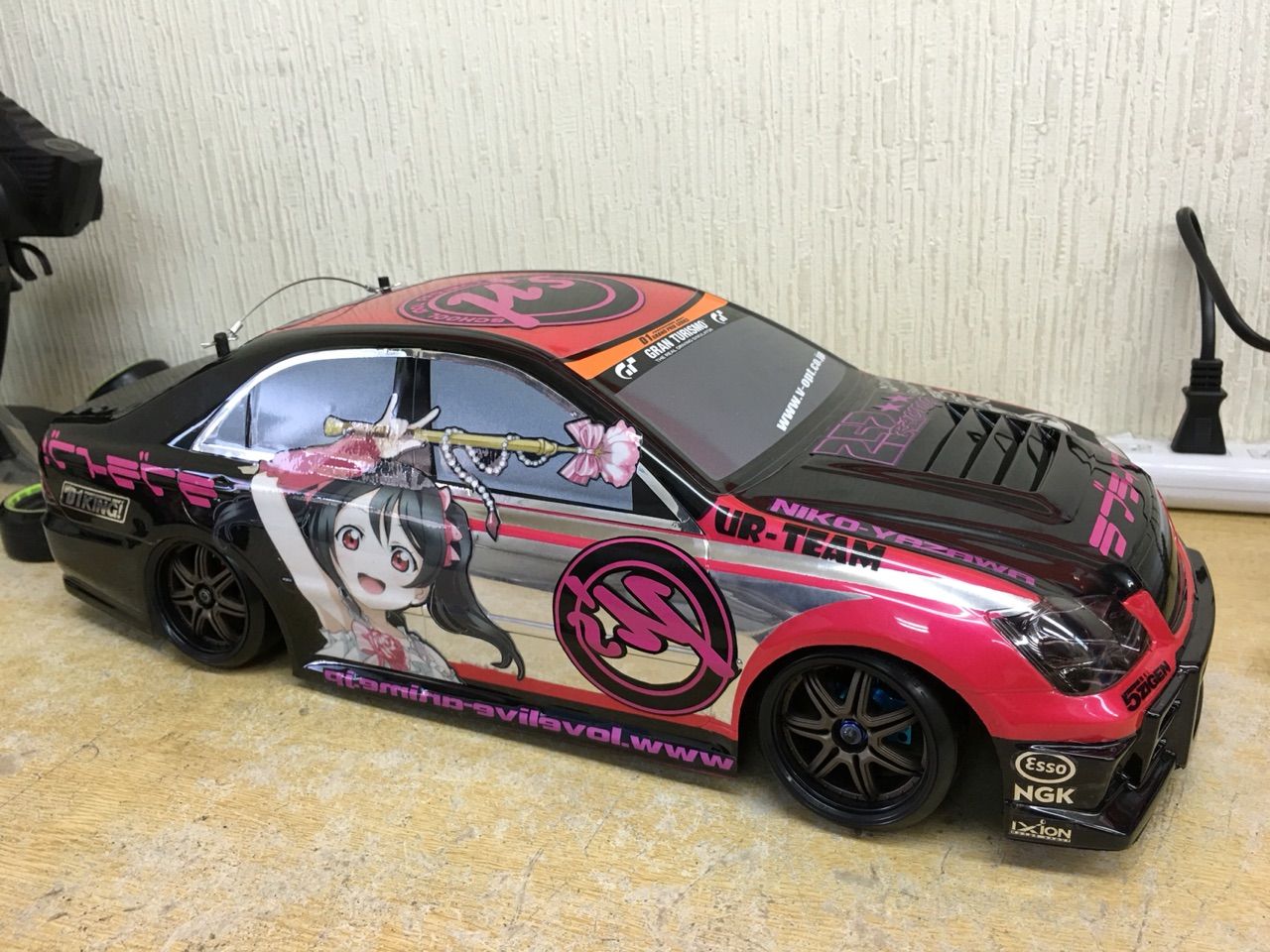 ラジコン 痛車 ボディ ラブライブ！ 矢澤にこ ゼロクラウン : 痛車RC