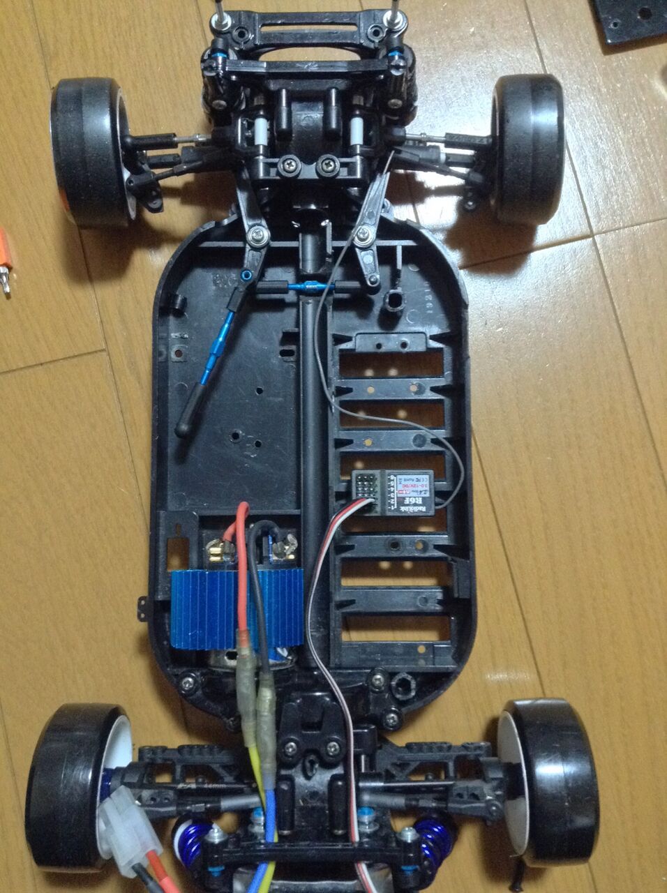 2023/3/5の作業：タミヤ TT-01のレイアウト変更 : お父さんの作業部屋