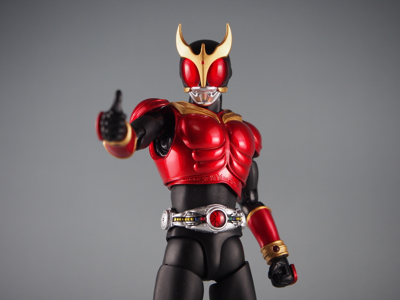 S.H.Figuarts（真骨彫製法） 仮面ライダークウガ マイティフォーム
