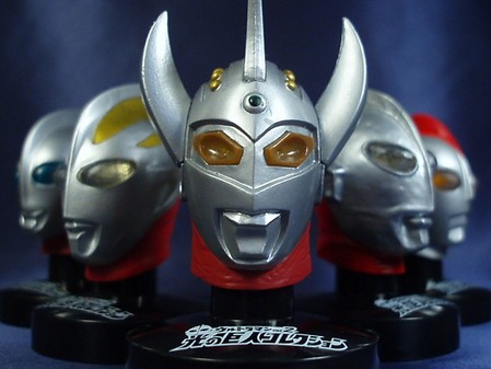 タロウの首がすっ飛んだ!～バンダイ マスコレ ウルトラマン光の巨人