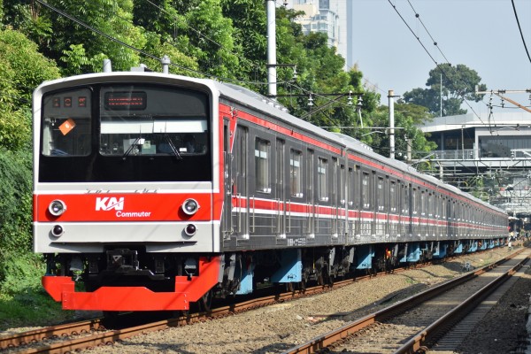JR東】205系武蔵野線M8編成全検出場&運用復帰 : JABODETABEK COMMUTERS