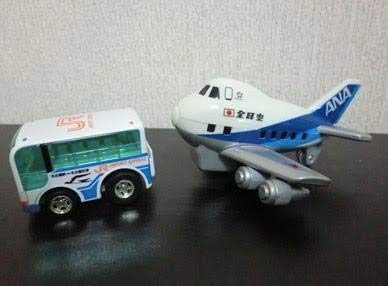 Amazon.co.jp: チョロQ 0空港くんコラボレーション with ANA JR 東海