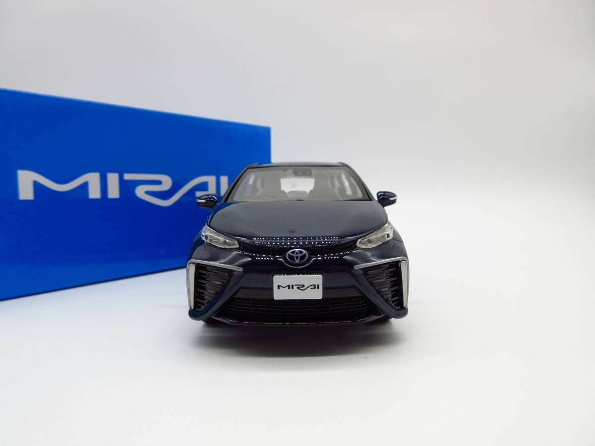 Amazon | 1/30 トヨタ ミライ MIRAI カラーサンプル 非売品 ミニカー