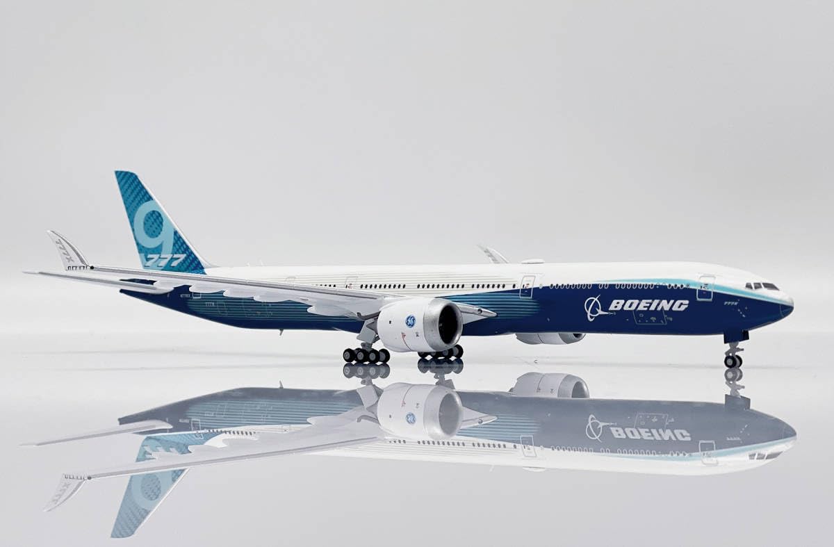 Amazon.co.jp: Jcwings ボーイング 777-9X N779XX ハウスカラー 1/400