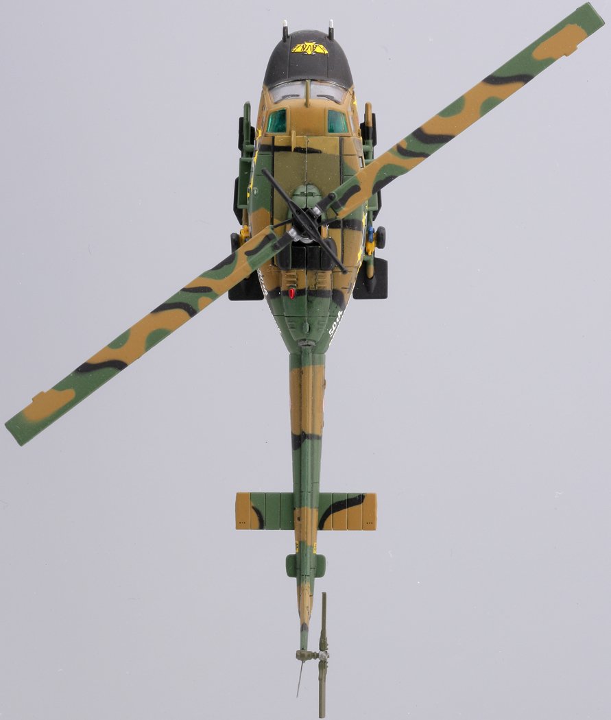 Amazon.co.jp: トミーテック 技MIX 技HC109 陸自 UH-1J 丘珠 : おもちゃ