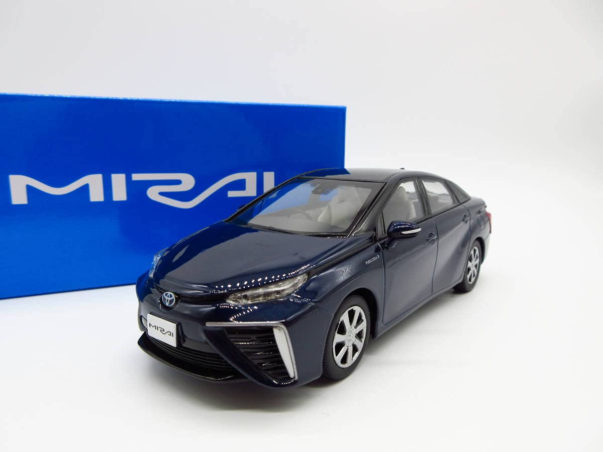 Amazon | 1/30 トヨタ ミライ MIRAI カラーサンプル 非売品 ミニカー