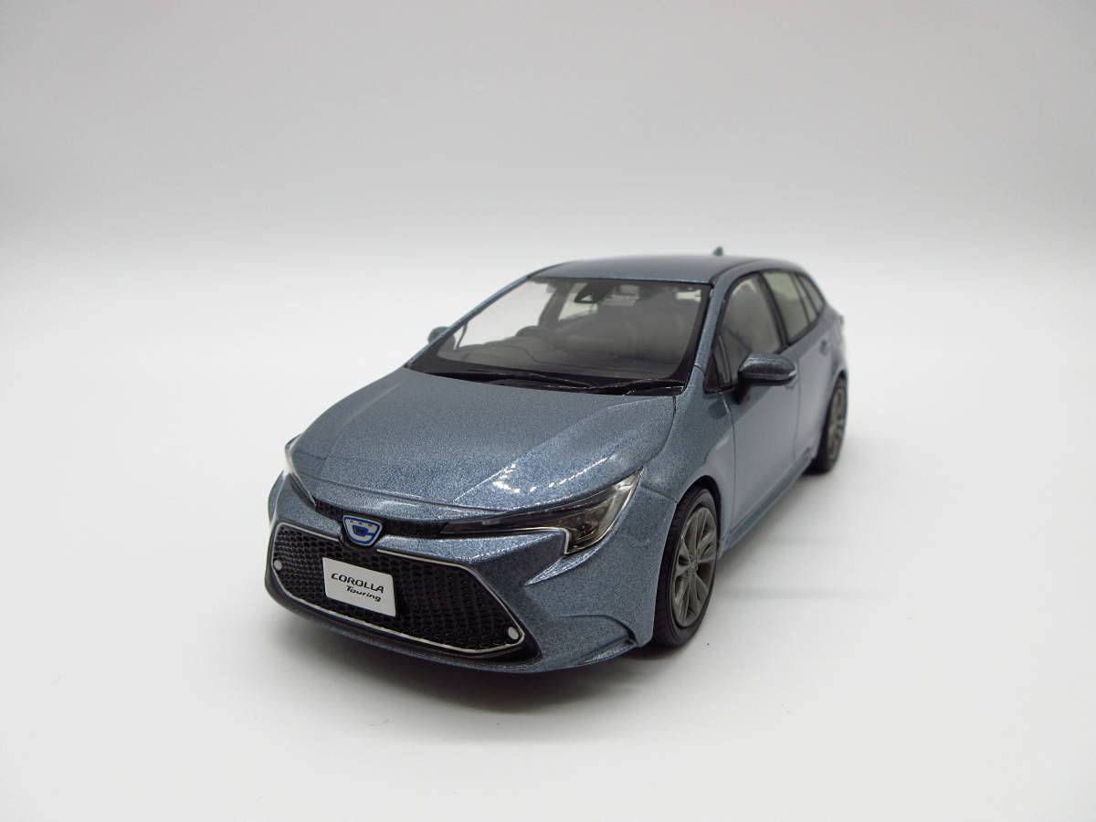 Amazon | 1/30 トヨタ 新型カローラツーリング COROLLA Touring カラー