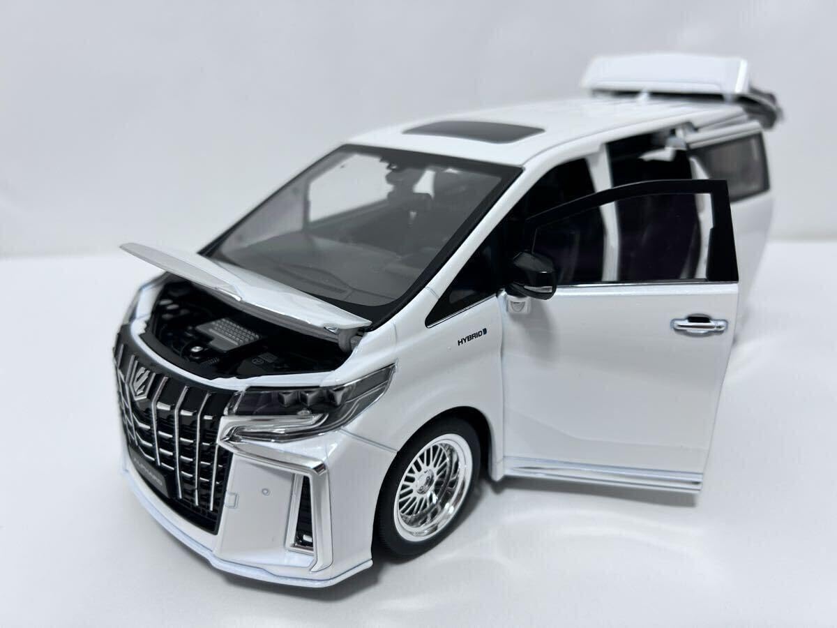 Amazon | アルファード 30系 1/18 モデルカー ミニカー ダイキャスト