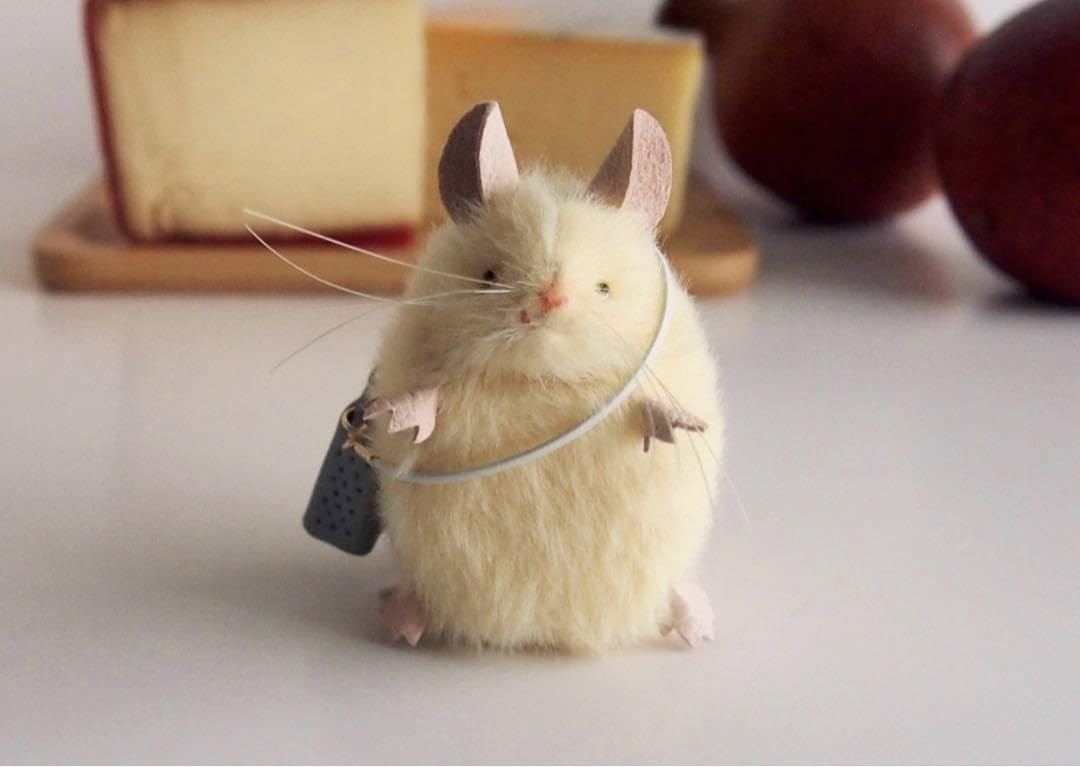 Amazon.co.jp: 三角ユウリ マウスのぬいぐるみ チーズ : パソコン