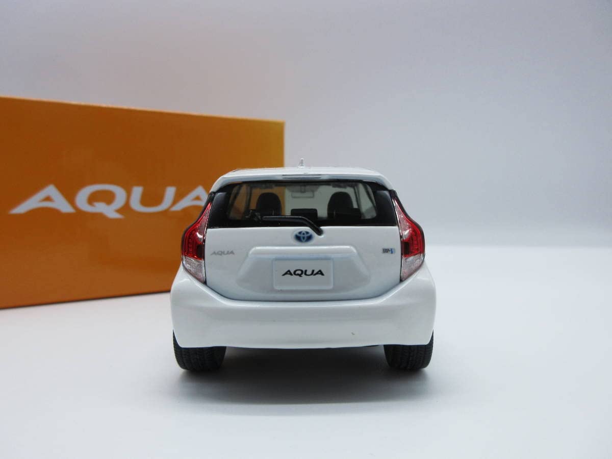 Amazon | 1/30 ミニカー アクア AQUA 中期 カラーサンプル 非売品