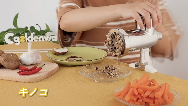 Amazon | CGOLDENWALL 手動ミンサー ミンチ機 ひき肉機 肉ひき・腸詰め