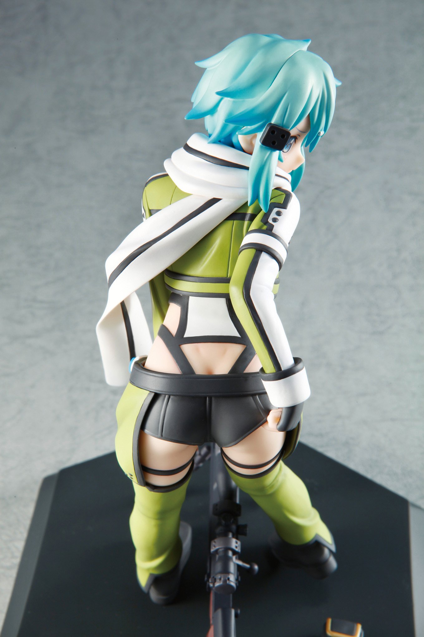 Amazon.co.jp: ソードアート・オンラインII シノン (1/8スケール塗装