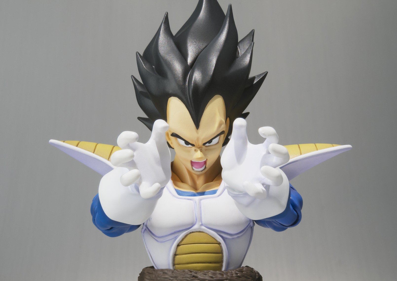 Amazon.co.jp: S.H.Figuarts ドラゴンボール改 ベジータ 全高約14cm