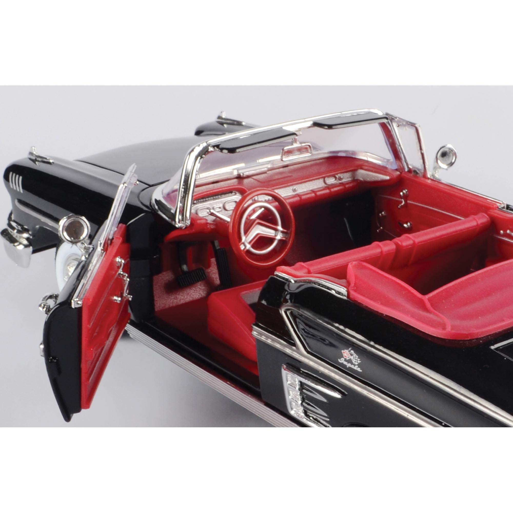 Amazon | シボレー 1958 インパラ ダイキャストモデルカー 1:18