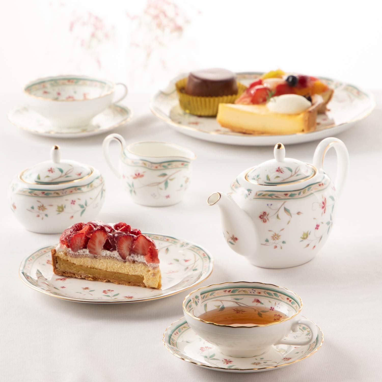 Amazon.co.jp: Noritake ノリタケ プレート 16cm 花更紗 1枚 ボーン