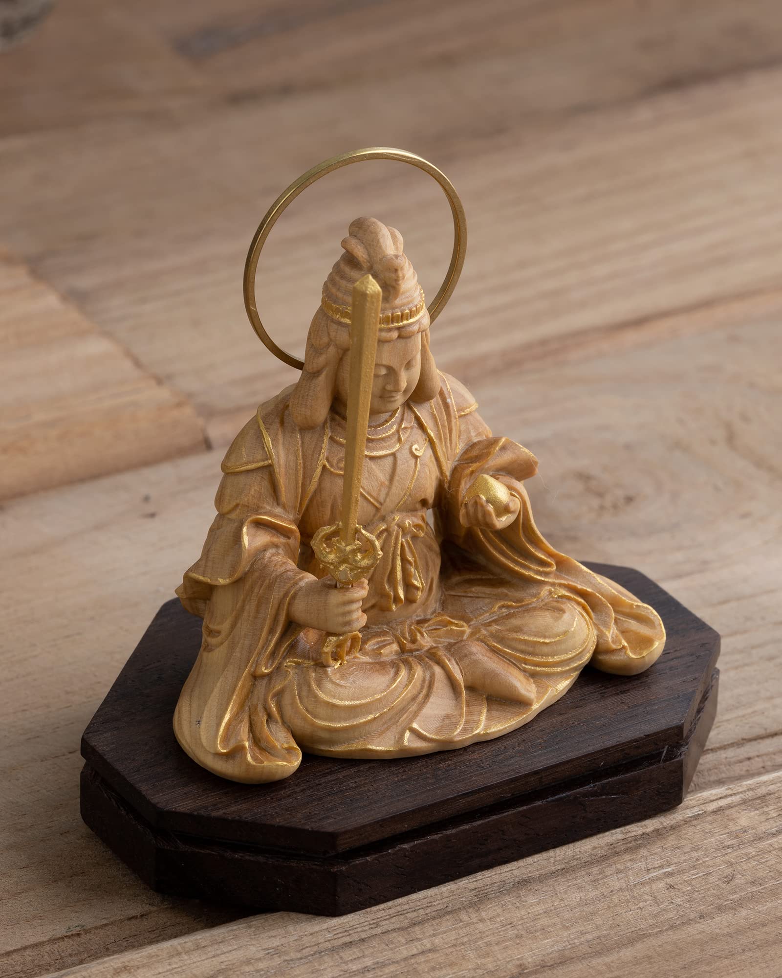 Amazon.co.jp: 極小仏 弁財天座像 6.8cm（木製：ツゲ 金泥仕上）＿
