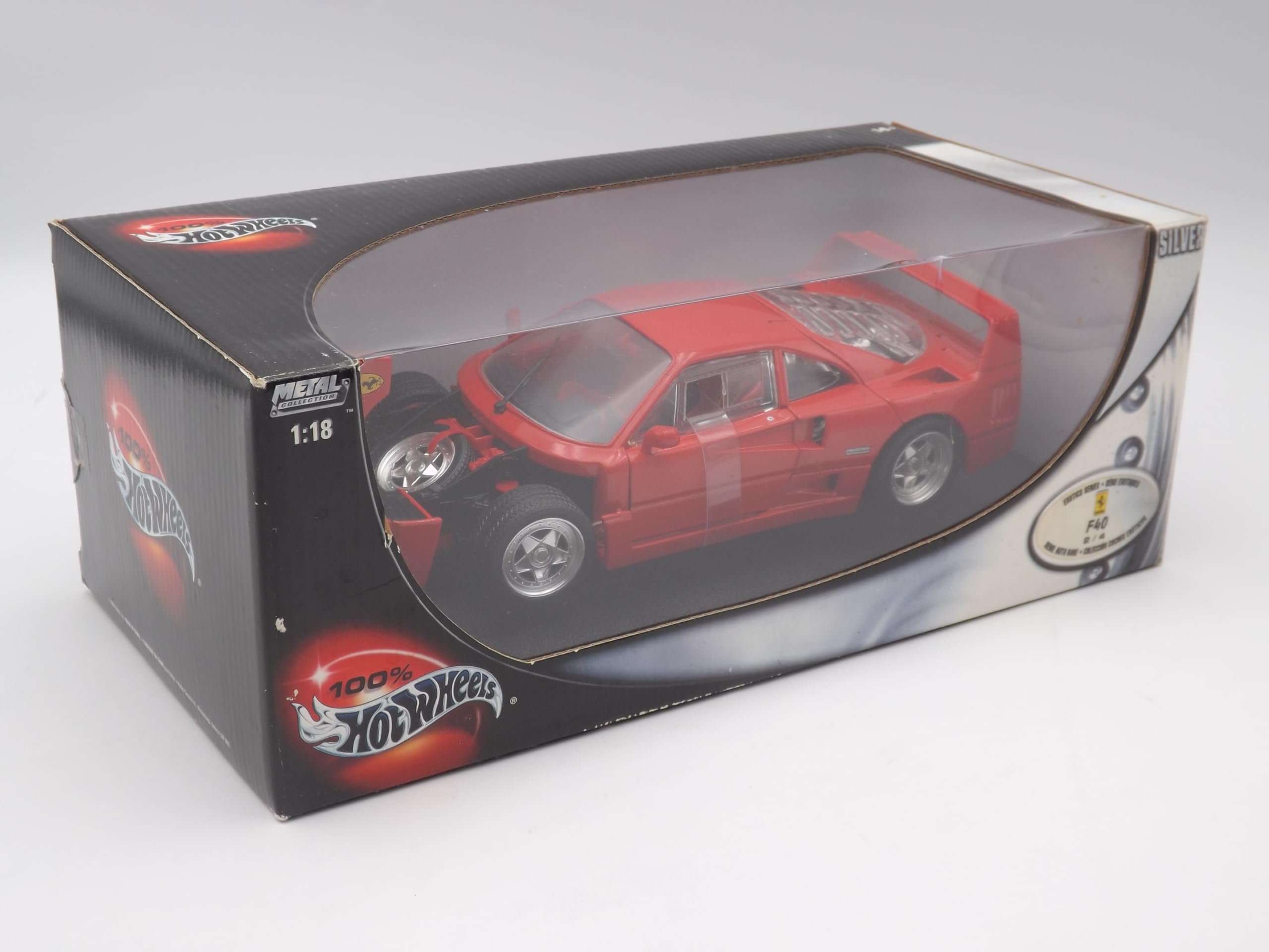Amazon.co.jp: マテル 1/18スケール フェラーリ F40 : おもちゃ