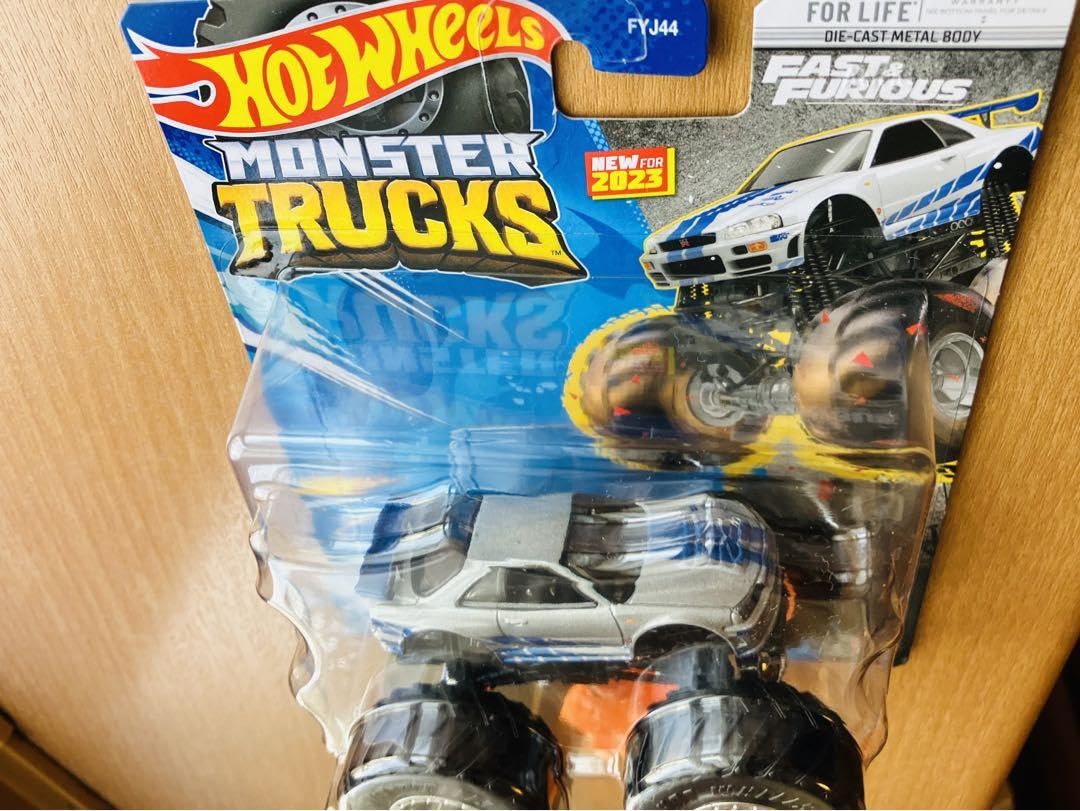 Amazon.co.jp: ホットウィール モンスタートラック R34 : おもちゃ
