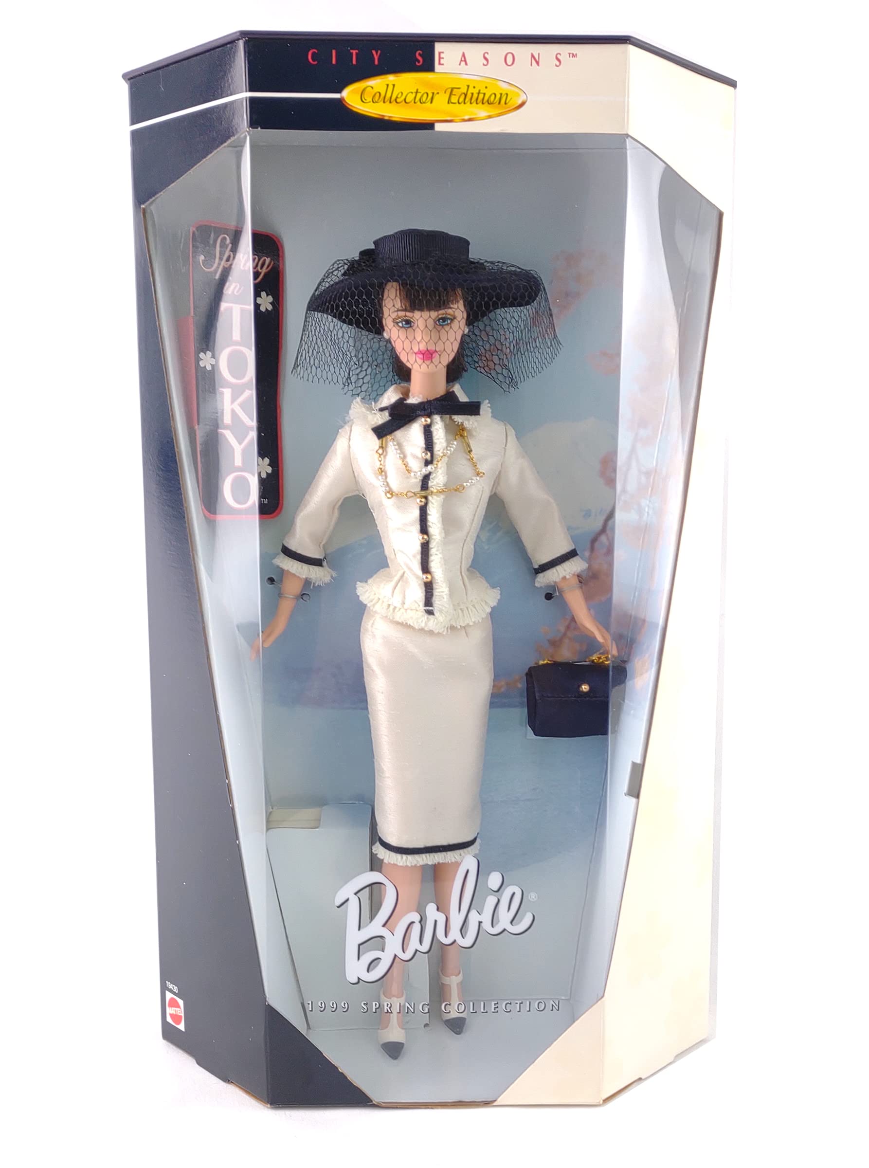 Amazon.com: City Seasons Collectors Edition Spring in Tokyo Barbie