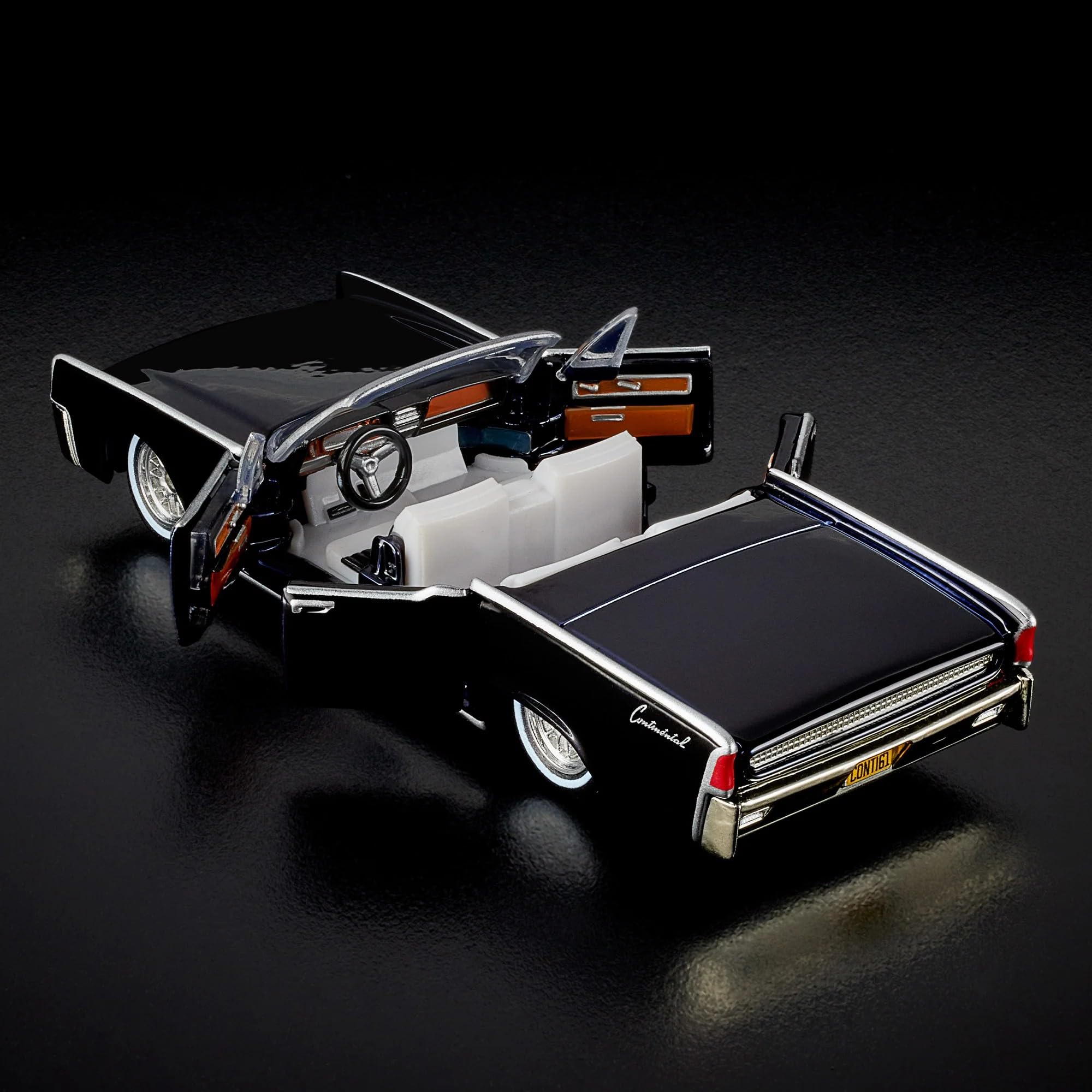 Amazon.com: Hot Wheels '61 Lincoln Continental Collectors RLC