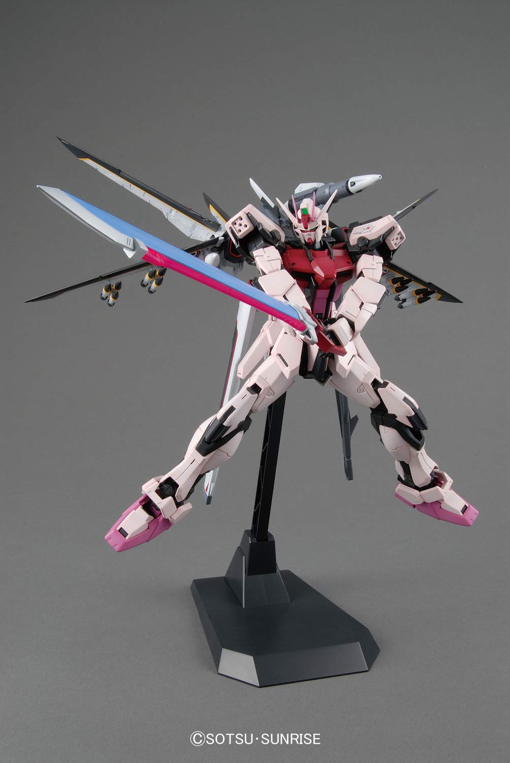Amazon | MG 1/100 MBF-02 ストライクルージュ オオトリ装備 Ver.RM
