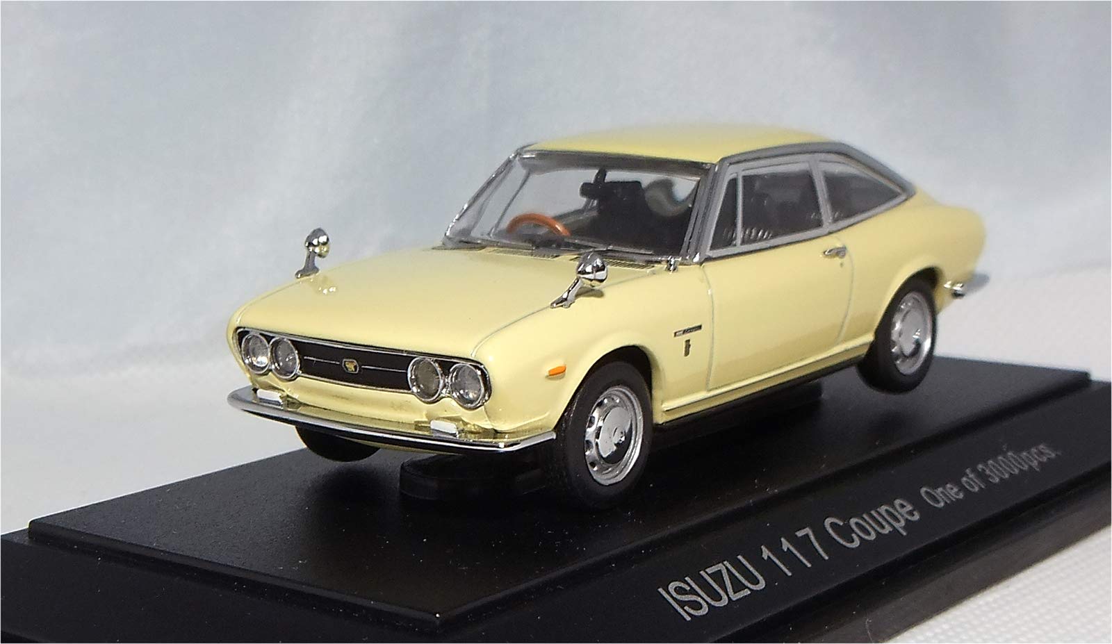 Amazon | エブロ 1/43 イスズ 117 クーペ ライトイエロー 43401 完成品
