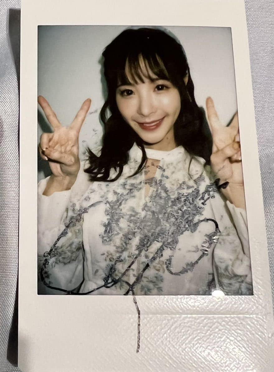 Amazon.co.jp: 桃乃木かな○直筆サイン入り写真集「セヴン」&イベント