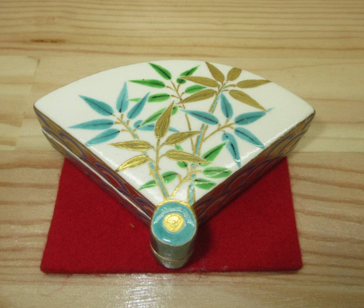 Amazon.co.jp: 逢絢亭茶道具 香合 京焼 扇面香合 竹の図 花蝶窯 手塚石