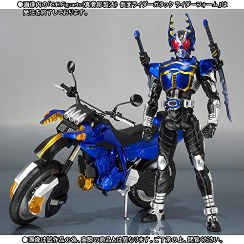 Amazon.co.jp: S.H.フィギュアーツ ガタックエクステンダー『仮面