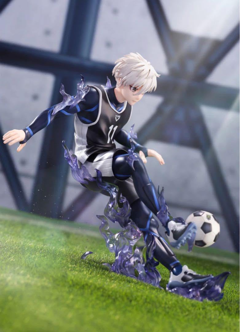Amazon | ブルーロック 凪 誠士郎 1/7スケールフィギュア FuRyu 完全